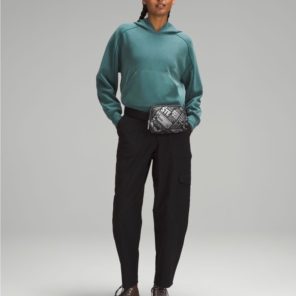 NEW LULULEMON BELT BAG MANIFESTO PRINT - Picture 6 of 8